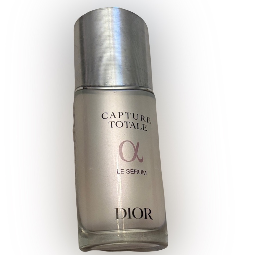 Dior Capture Totale Le Sérum - Elegant Silver and White